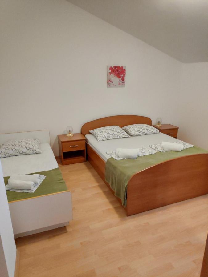 Apartments Mario Biograd Na Moru Eksteriør bilde