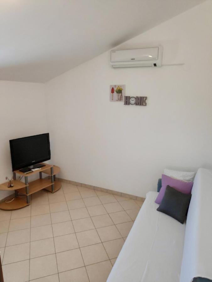 Apartments Mario Biograd Na Moru Eksteriør bilde