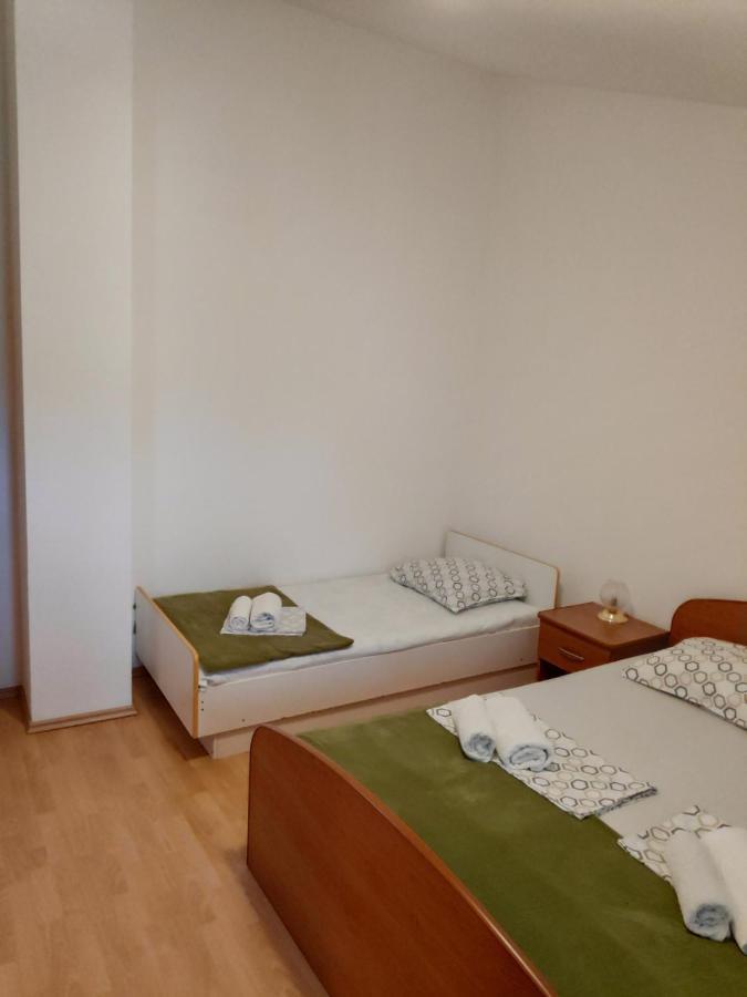 Apartments Mario Biograd Na Moru Eksteriør bilde